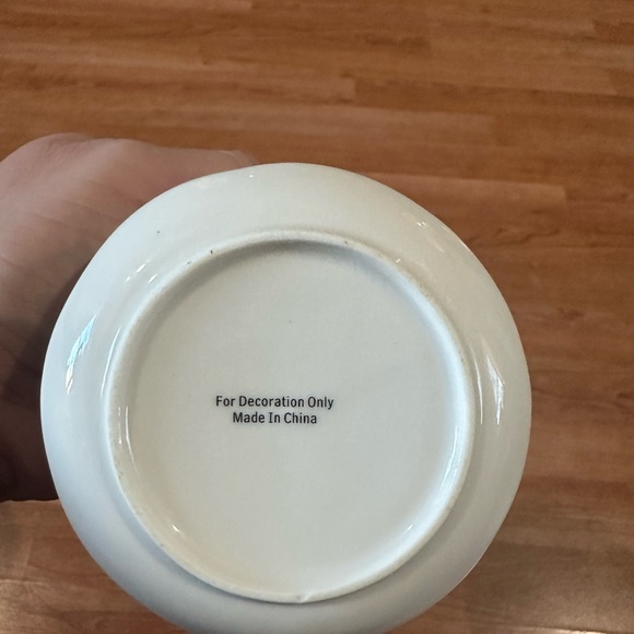 Floral cup plant pot - Picture 4 of 4